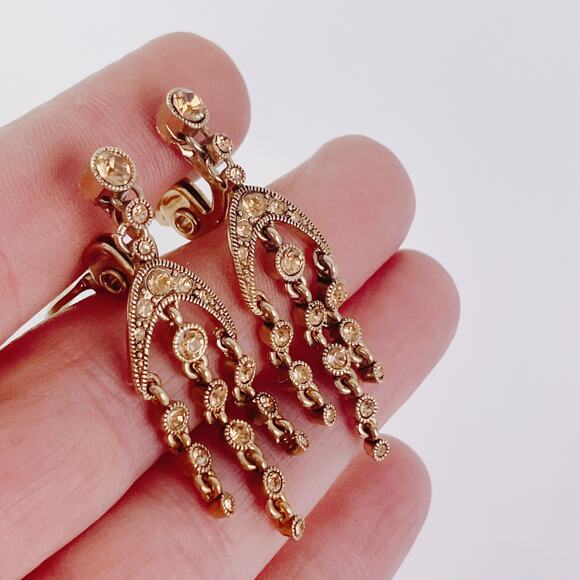 VTG Monet Signed Earrings Rhinestone Chandelier Clip 1970s Sparkling Gold Tone - Picture 5 of 11